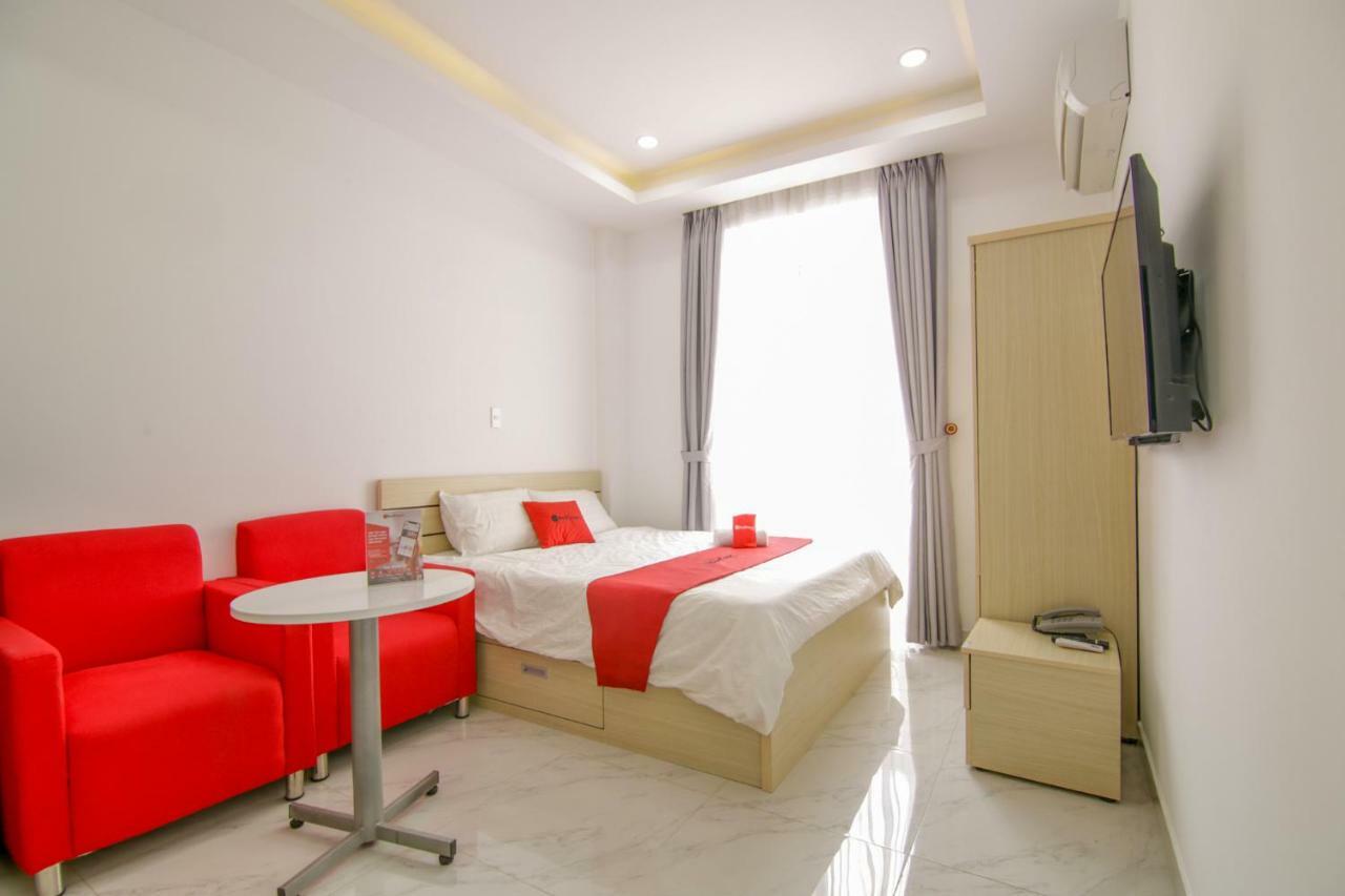 Reddoorz Near Quan Khu 7 Stadium Ho-Chi-Minh-Stadt Exterior foto