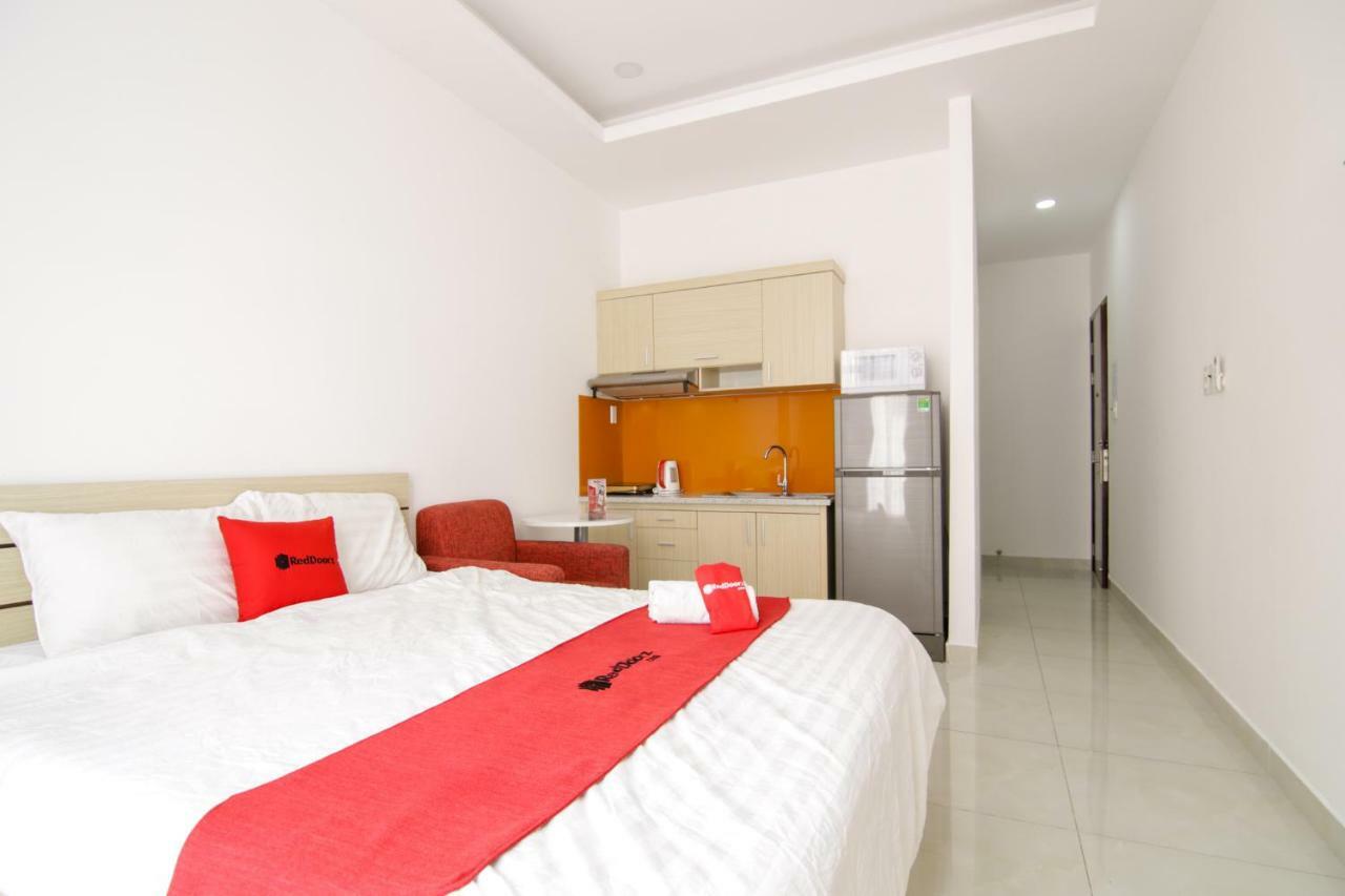 Reddoorz Near Quan Khu 7 Stadium Ho-Chi-Minh-Stadt Exterior foto