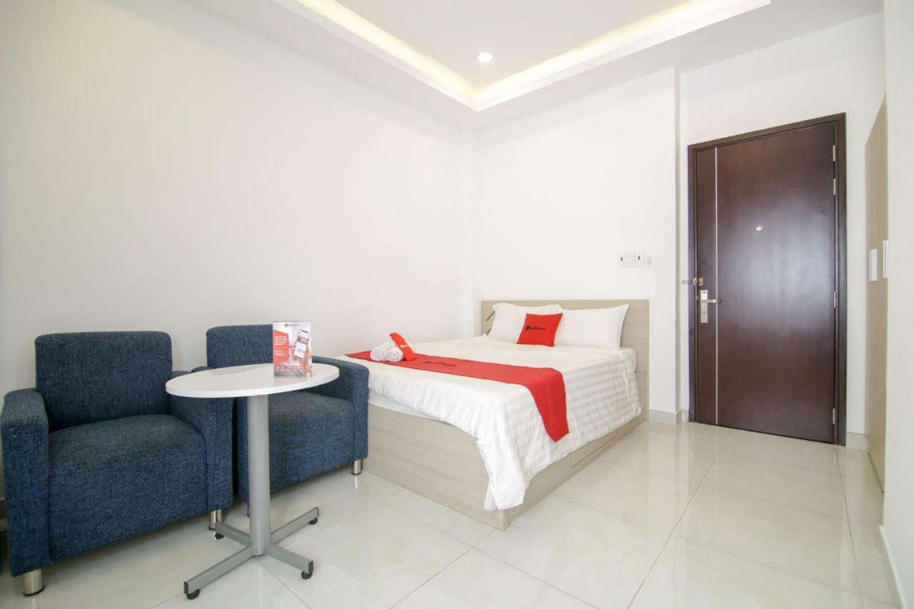 Reddoorz Near Quan Khu 7 Stadium Ho-Chi-Minh-Stadt Exterior foto
